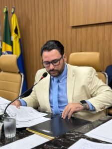Leia mais sobre o artigo A pedido de Marcos Combate, Câmara de Porto Velho convoca SMTI para explicar falhas em sistemas da Prefeitura